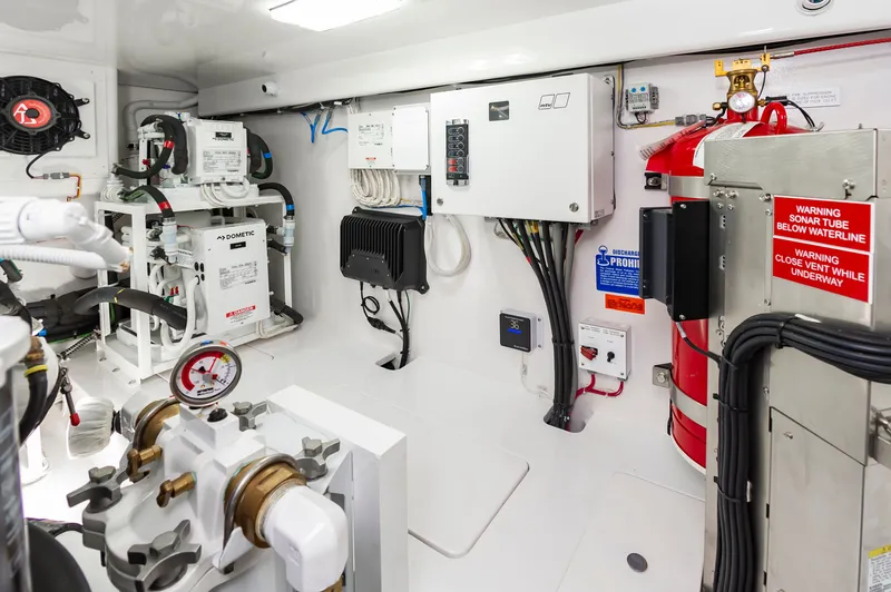 Simple Man Yacht Photos Pics 