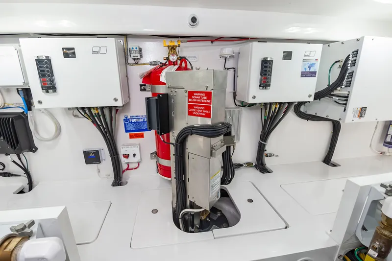 Simple Man Yacht Photos Pics 