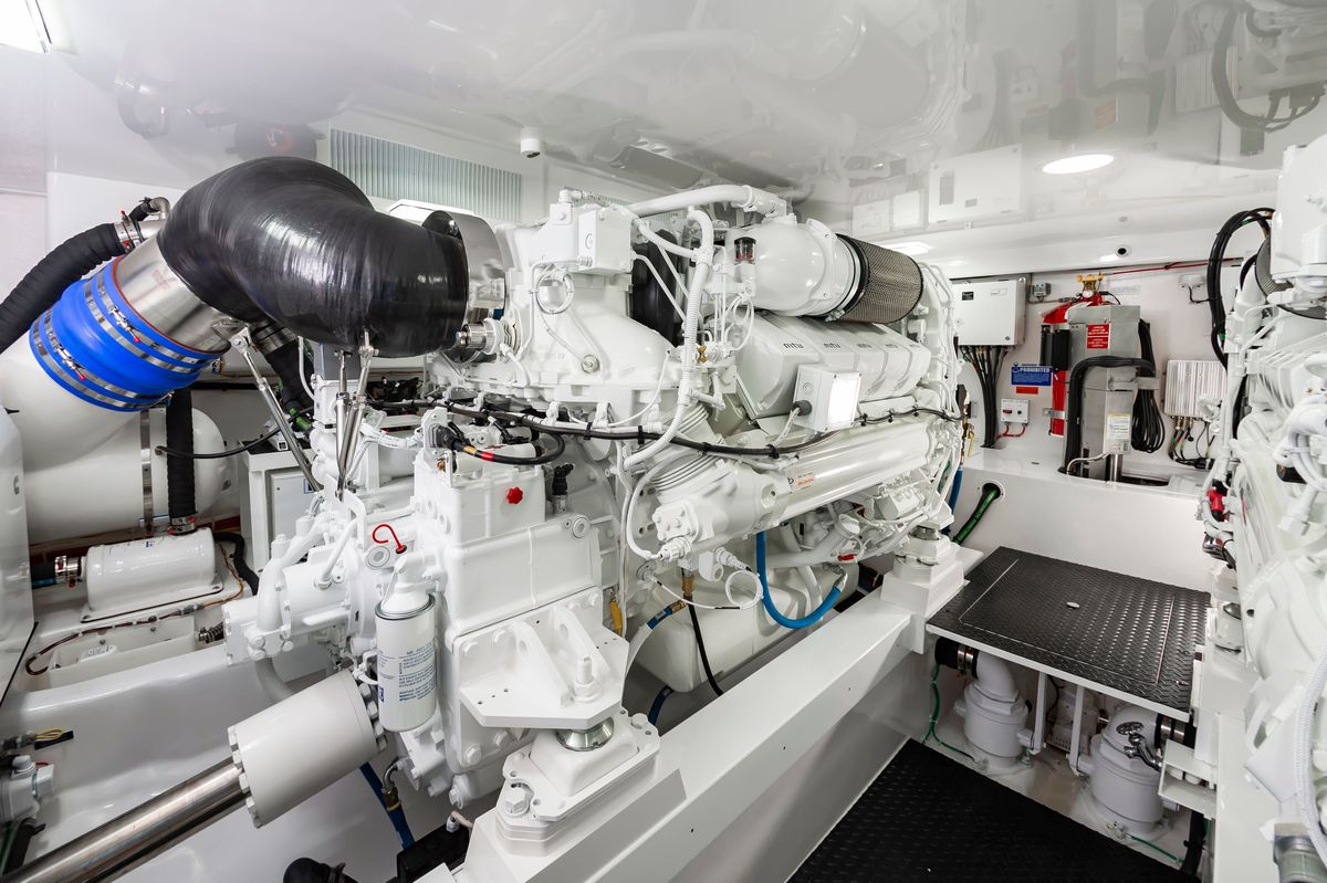 2025 Viking 58 