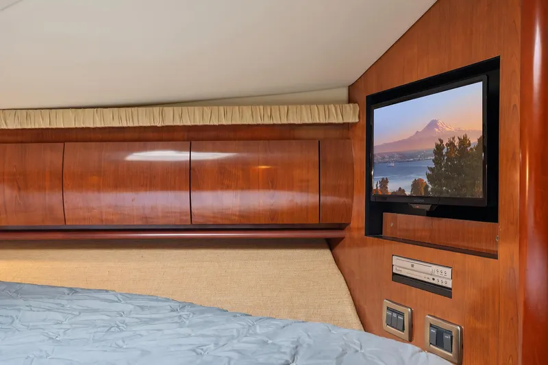 About Time Yacht Photos Pics Master Stateroom