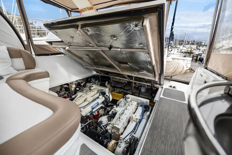 About Time Yacht Photos Pics Engine Room