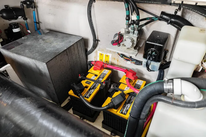 About Time Yacht Photos Pics Engine Room