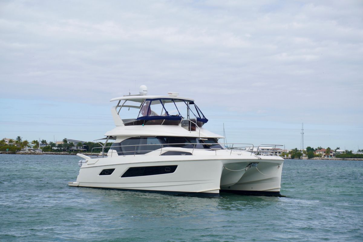 2016 Aquila 44 