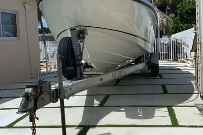 Boston Whaler 26 Outrage