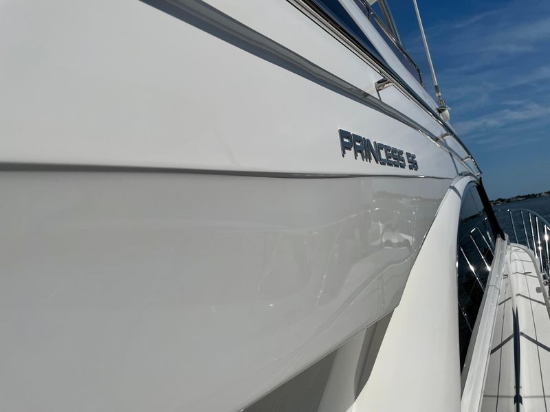 2015 Princess 56 FlyBridge