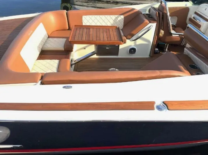  Yacht Photos Pics 2014 Chris-craft Launch 28 - Image 4