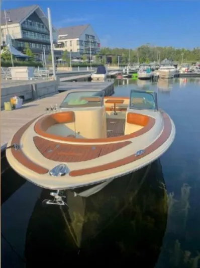  Yacht Photos Pics 2014 Chris-craft Launch 28 - Image 10