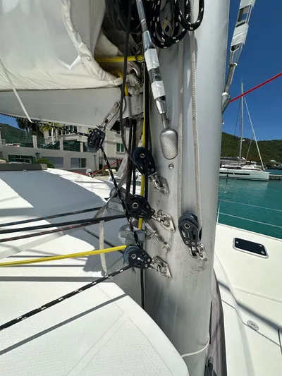 Goin' Coastal Yacht Photos Pics Close-up of 2018 Fountaine Pajot Helia 44 Evolution sailboat rigging and mast details.