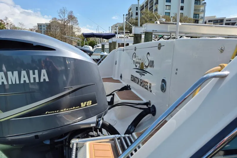 Rising Sun Yacht Photos Pics 2018 Grady-White Express 330 boat with Yamaha V8 engine at marina.