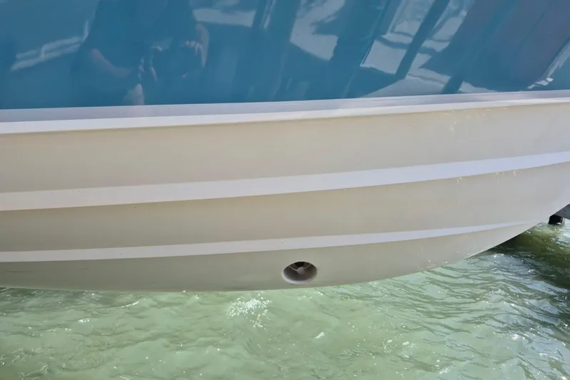 Rising Sun Yacht Photos Pics 2018 Grady-White Express 330 boat hull above water.