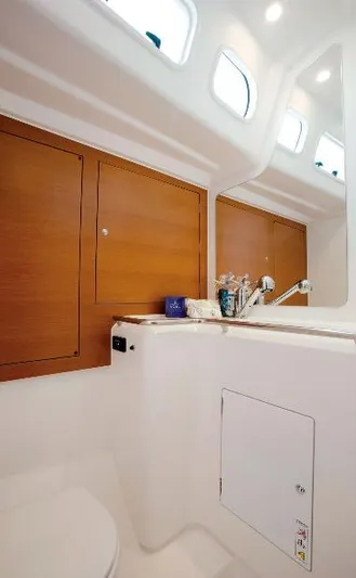 Rambunxious Yacht Photos Pics Manufacturer Provided Image: X-Yachts Xp 38 Heads