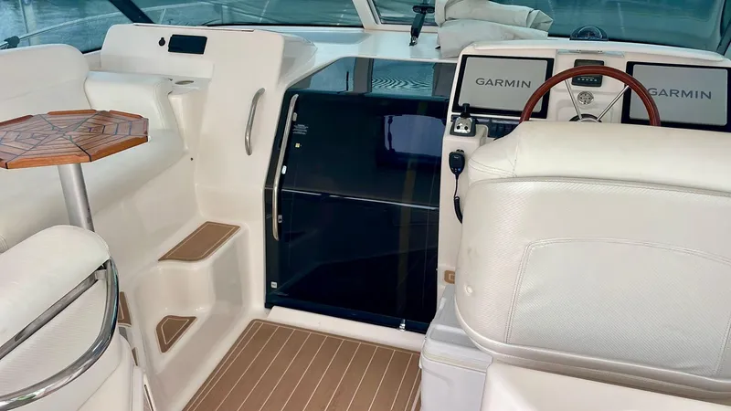 Escape Plan Yacht Photos Pics 