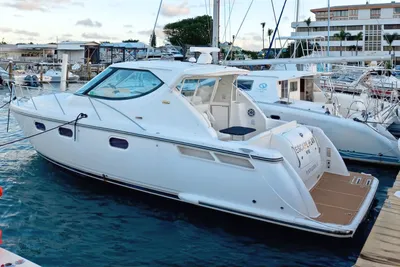 Tiara Yachts 4300 Sovran