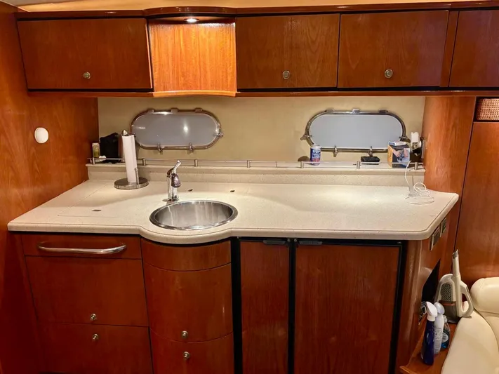 Escape Plan Yacht Photos Pics 