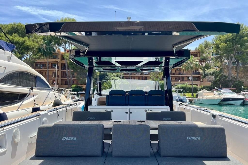 2017 Fjord 44 