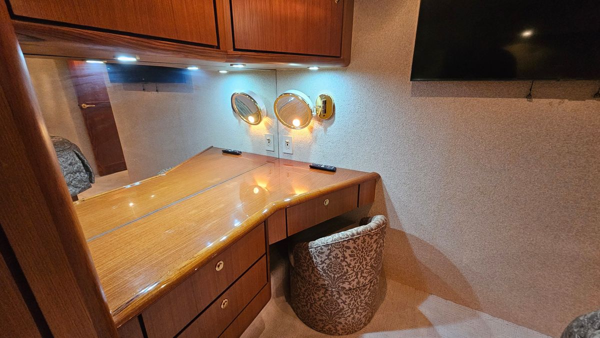 2000 Ocean Yachts 70 