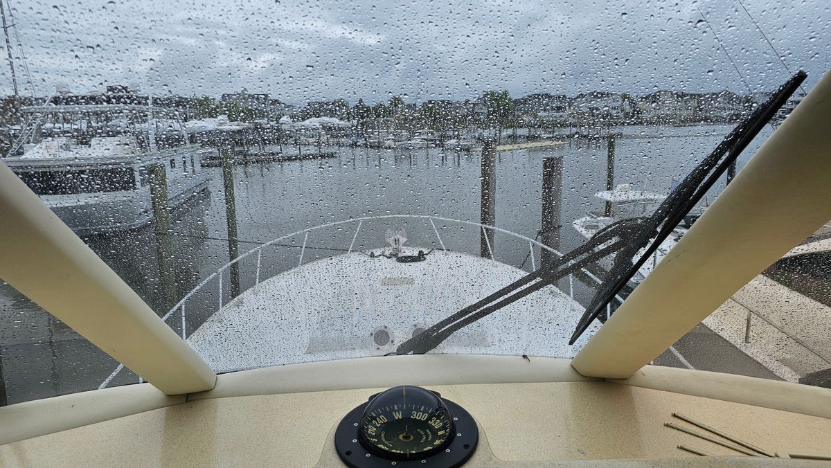 2000 Ocean Yachts 70 