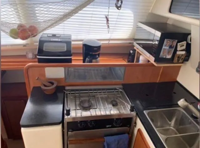 Sweet Escape Yacht Photos Pics 