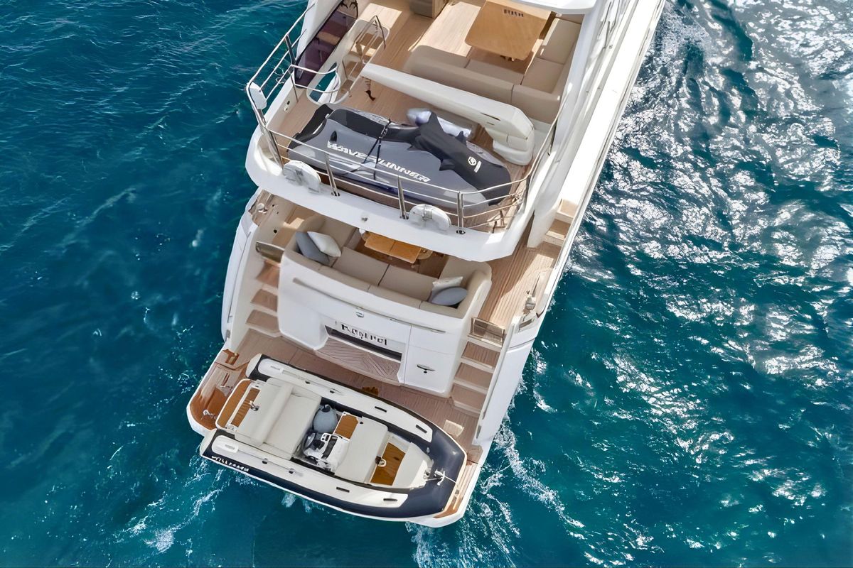 2019 Princess 69 