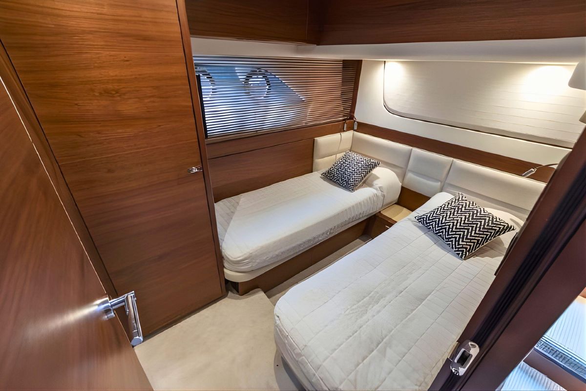 2019 Princess 69 