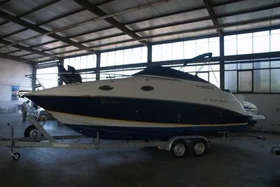 2003 Regal Commodore 2665