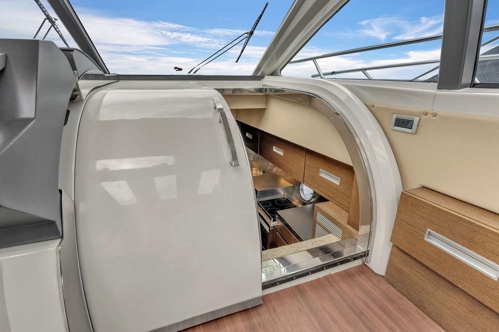 2006 Azimut 68 