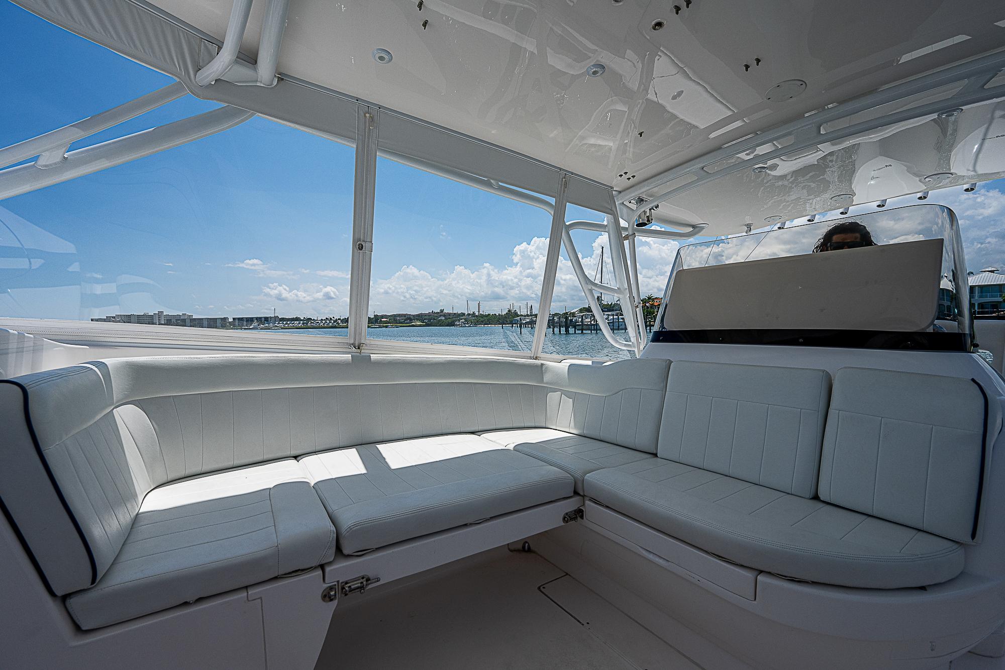 2014 Intrepid 40' Cuddy Center Console for sale - YachtWorld