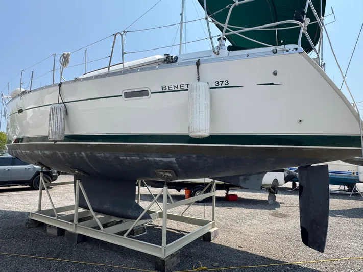 Moonbeam Yacht Photos Pics 