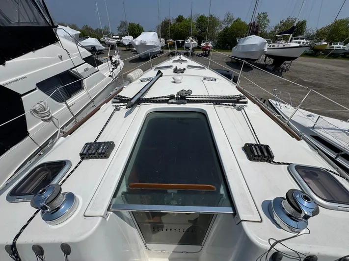 Moonbeam Yacht Photos Pics 