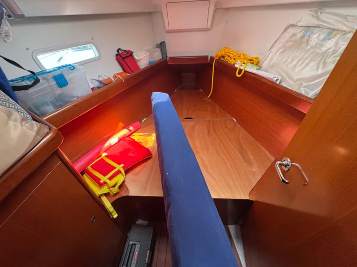 Moonbeam Yacht Photos Pics 