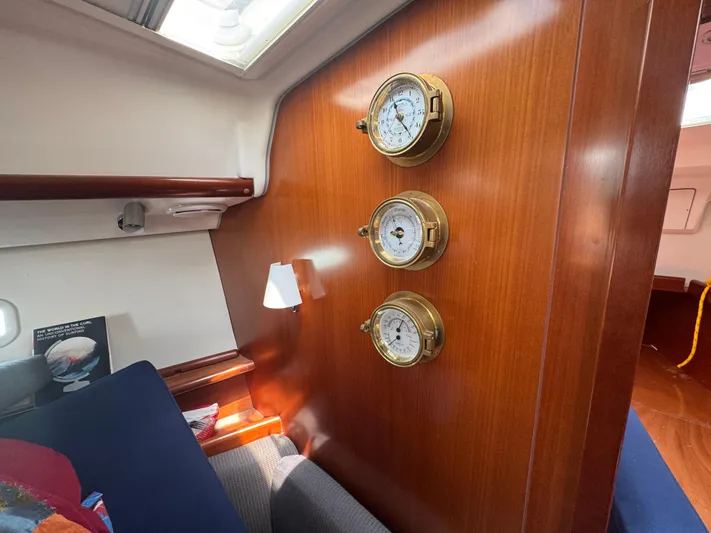 Moonbeam Yacht Photos Pics 