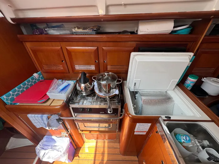 Moonbeam Yacht Photos Pics 