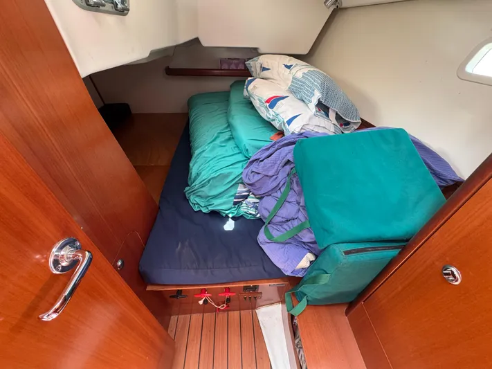 Moonbeam Yacht Photos Pics 