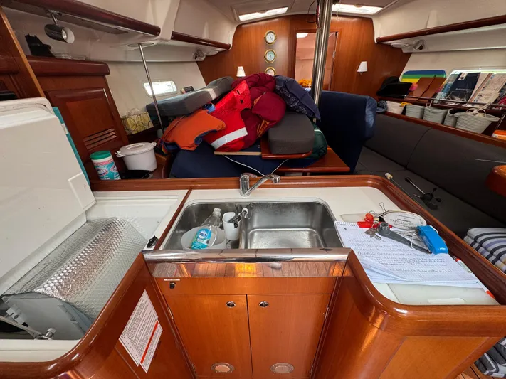 Moonbeam Yacht Photos Pics 