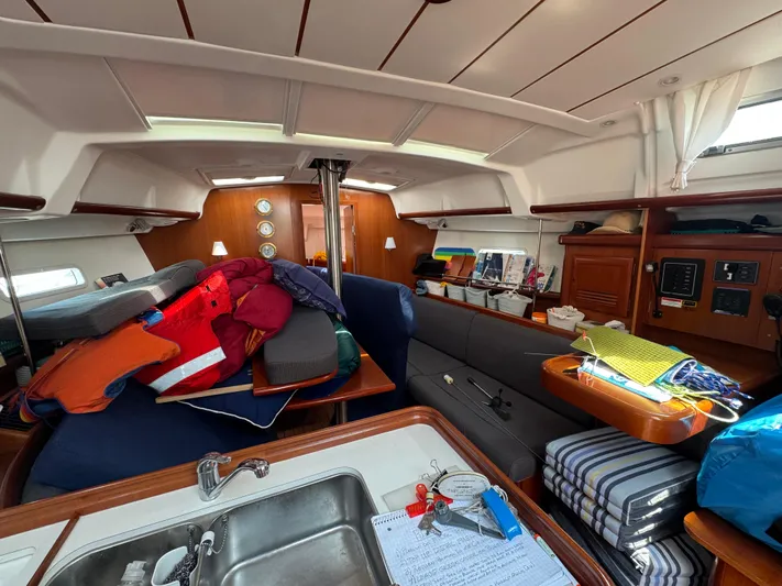 Moonbeam Yacht Photos Pics 