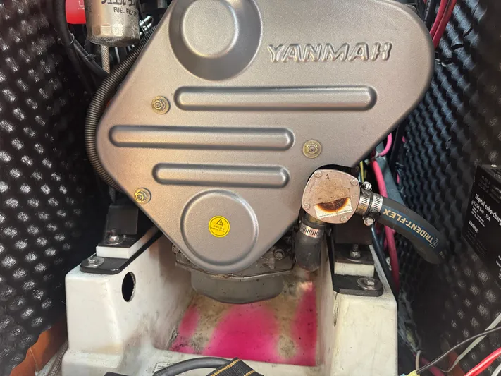 Moonbeam Yacht Photos Pics 