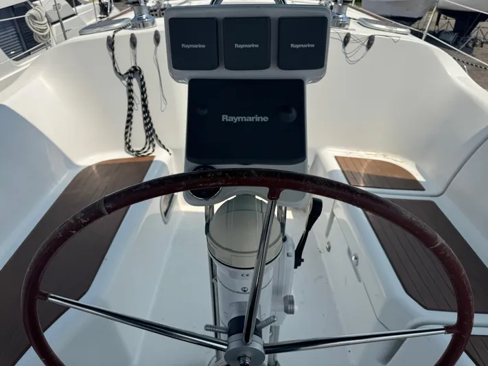 Moonbeam Yacht Photos Pics 