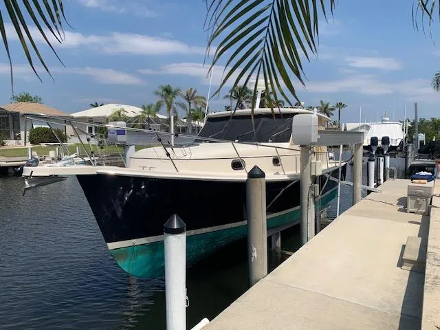 Double Trouble Yacht Photos Pics 