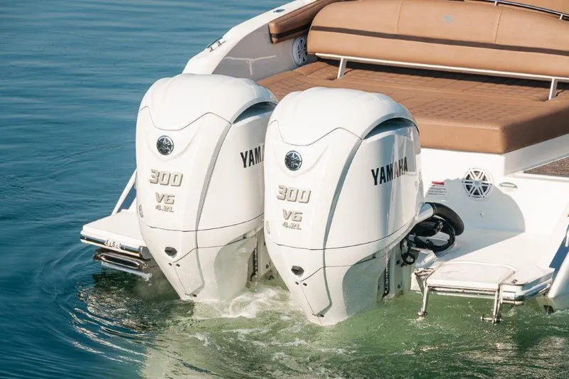 Ko Olina Yacht Photos Pics 2022 Cobalt 30SC- Ko Olina