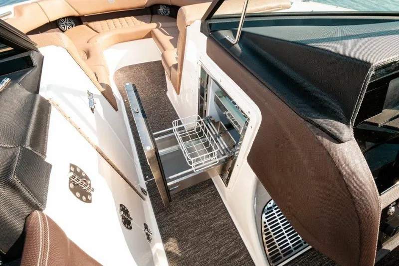 Ko Olina Yacht Photos Pics 2022 Cobalt 30SC- Ko Olina