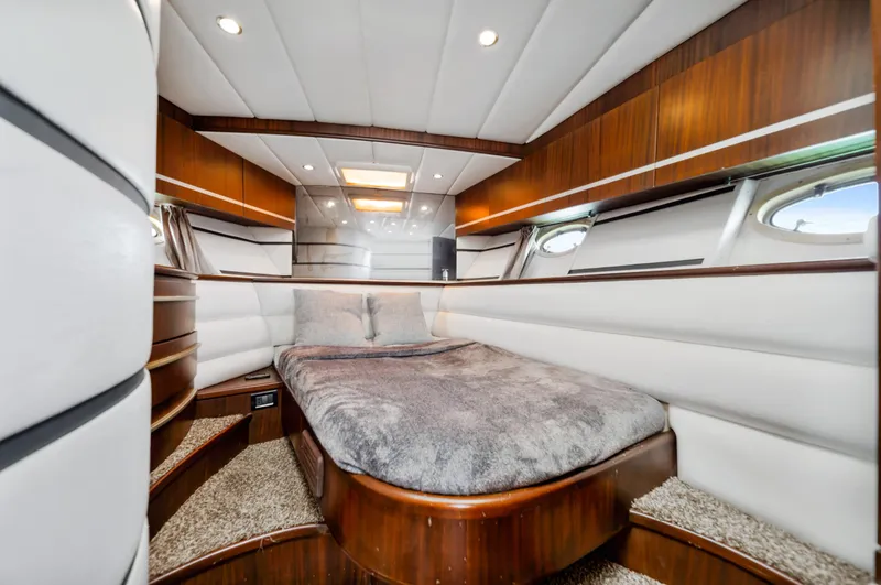 Miss Cathy Yacht Photos Pics Luxurious cabin interior of 2007 Custom NNS Sea Scout 41 yacht.