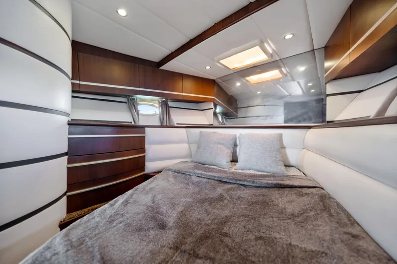 Miss Cathy Yacht Photos Pics Luxurious cabin interior of 2007 Custom NNS Sea Scout 41 yacht.