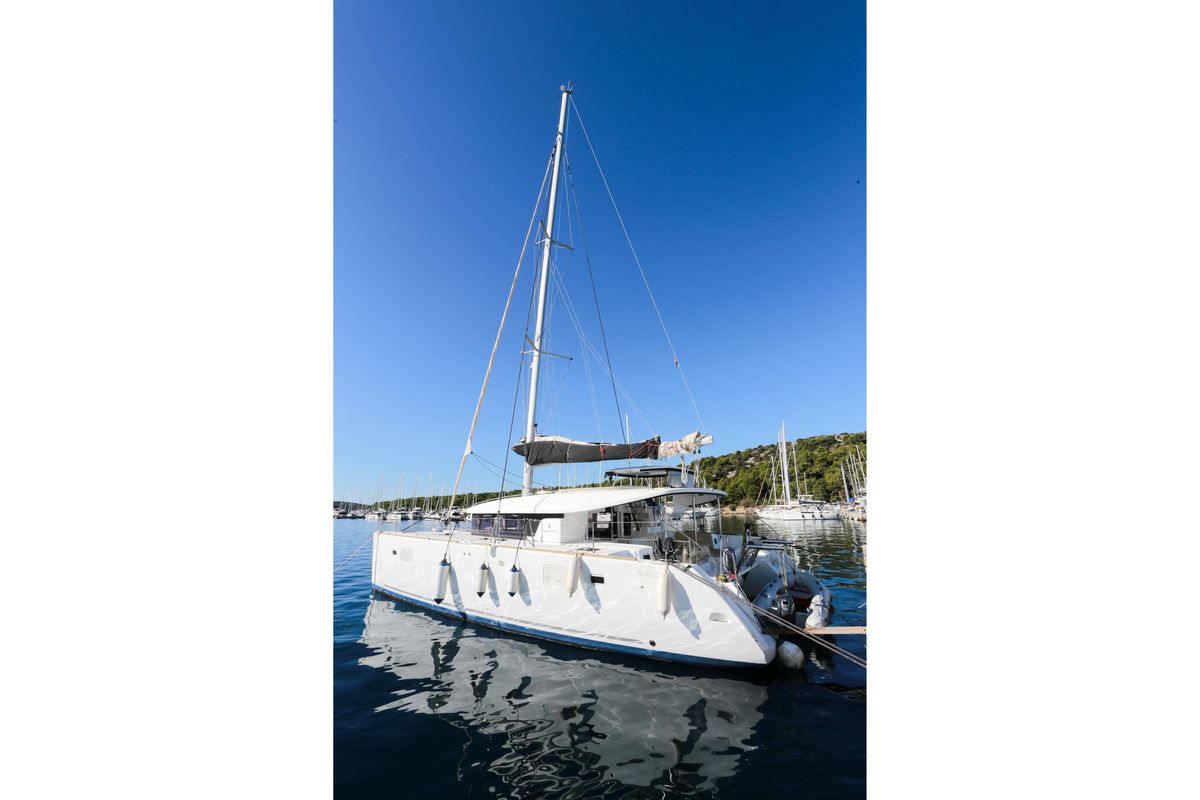2018 Lagoon 45 