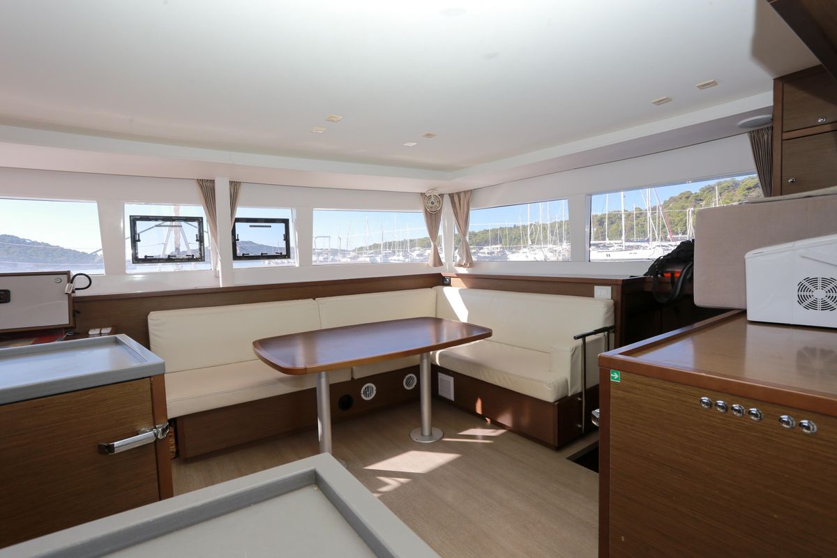 2018 Lagoon 45 