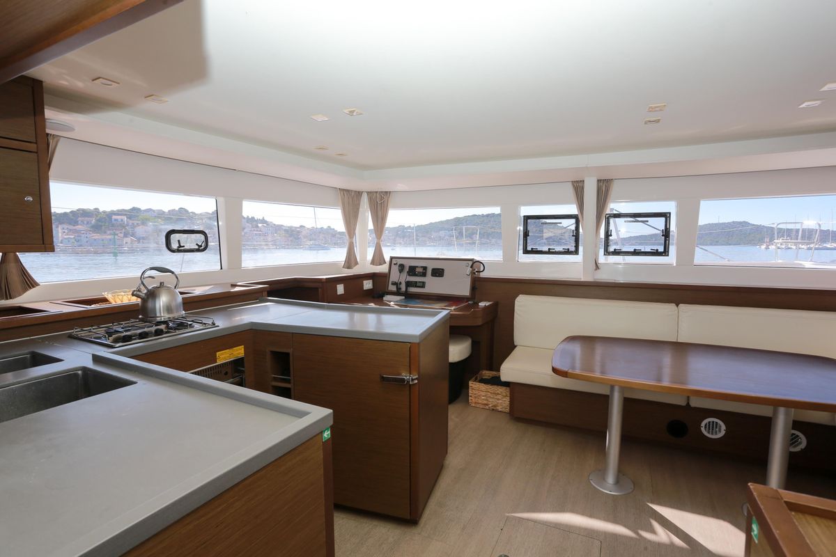 2018 Lagoon 45 