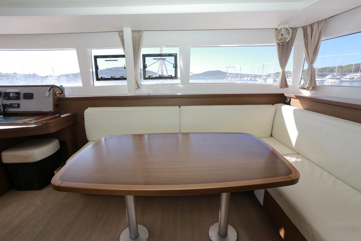 2018 Lagoon 45 