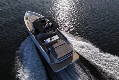 De Antonio Yachts D32 OPEN