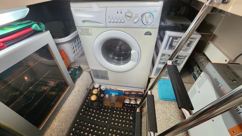 Wine Down Yacht Photos Pics 