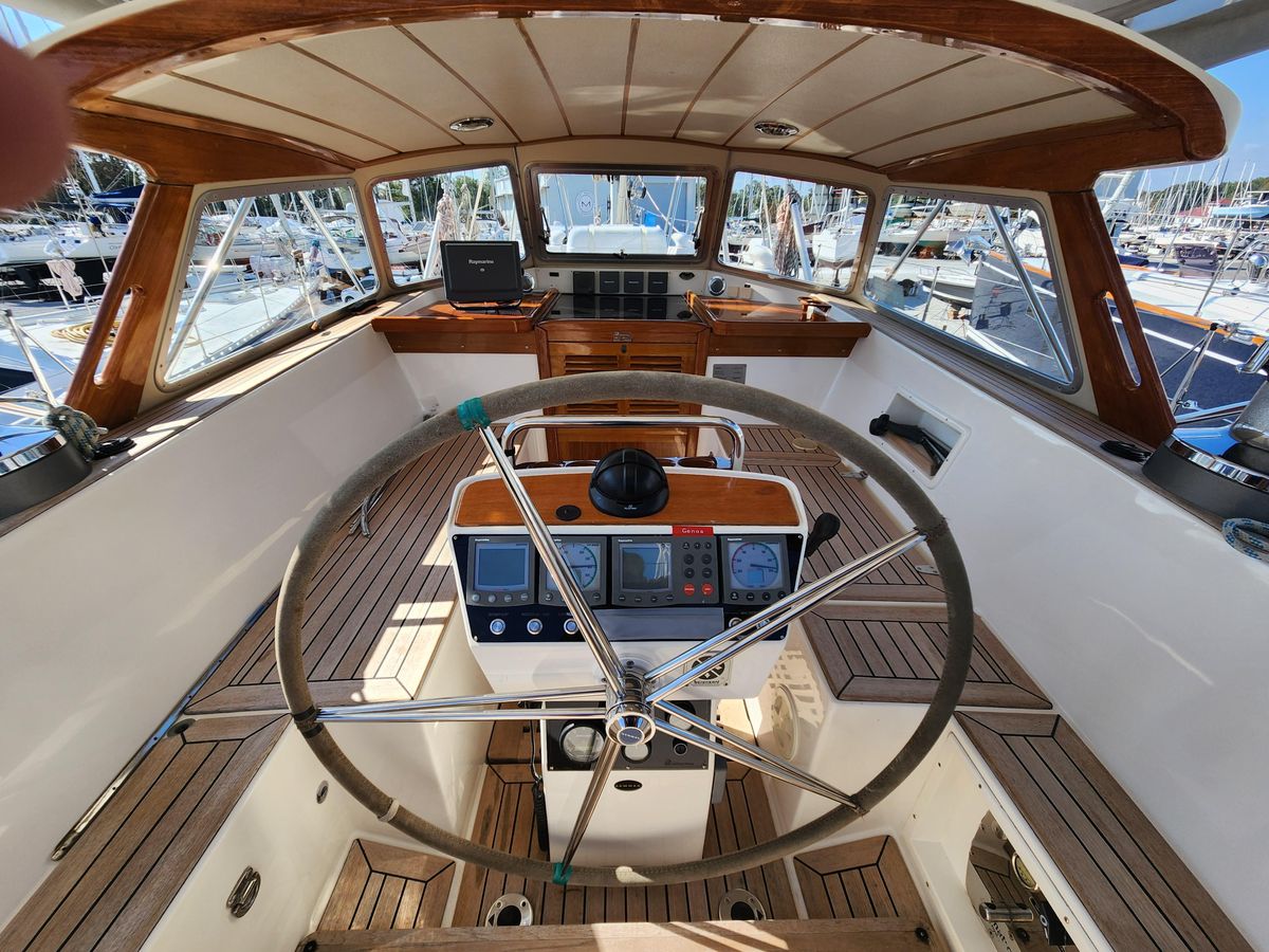 2006 Hallberg-Rassy 53 
