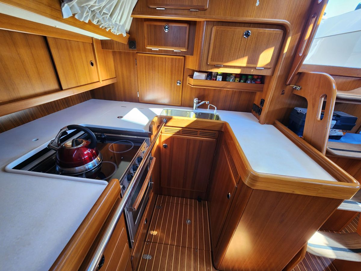 2006 Hallberg-Rassy 53 
